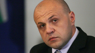 Томислав Дончев на кръстосан разпит в парламента
