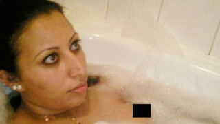 Жената-камикадзе с еротични снимки, никога не е чела Корана