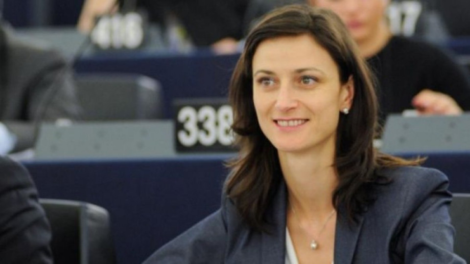 Мария Габриел: Призоваваме за разработването на конкретни мерки за ситуацията в съседните на ЕС региони | StandartNews.com