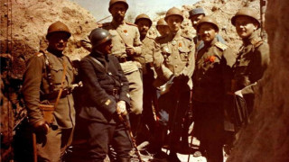 Москва и Париж се прегърнаха след 70 години