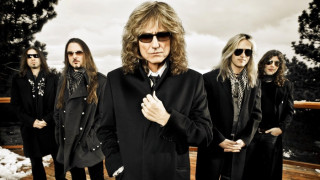 Whitesnake забиват 2 часа в "Арена Армеец" 