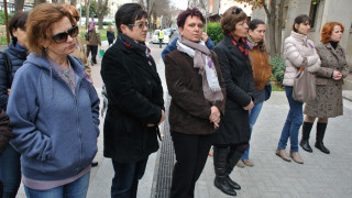 Библиотекари и музейни работници подкрепиха протеста в Хасково