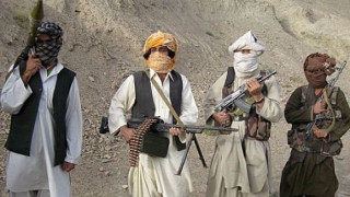 Талибаните: Държим 15 заложници, ще ги избием