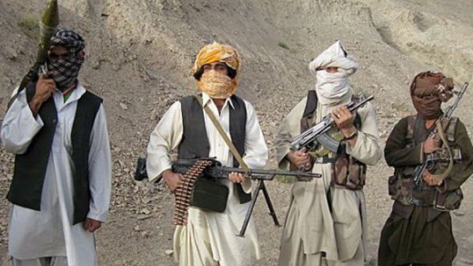 Талибаните: Държим 15 заложници, ще ги избием | StandartNews.com