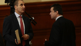 Скандал в парламента за руския самолет (ОБЗОР)