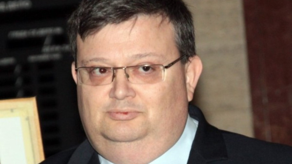 ЕК отрече да е искала оттегляне на Цацаров  | StandartNews.com