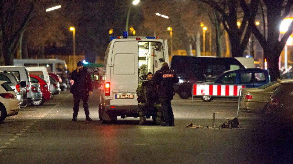 Арестуваха двама предполагаеми терористи в Берлин | StandartNews.com