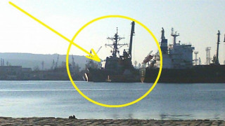 Военен кораб на САЩ във Варна