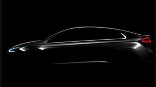 Пускат Hyundai IONIQ с три вида електрически задвижващи системи