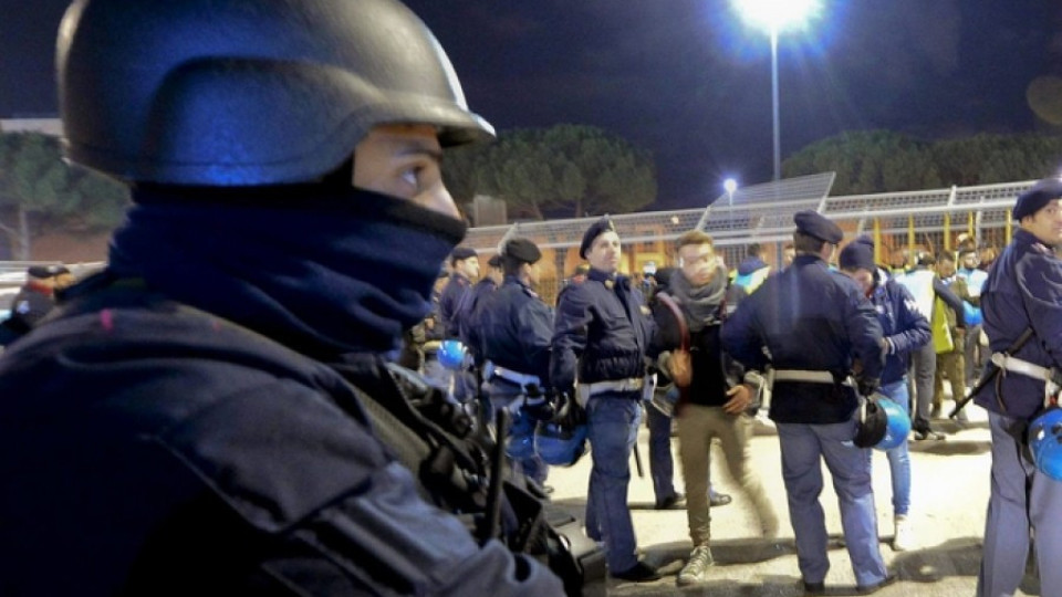Женева издирва хора, свързани с атентатите в Париж | StandartNews.com