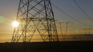 КНСБ прогнозира: 20% скок на тока ще убие малките фирми