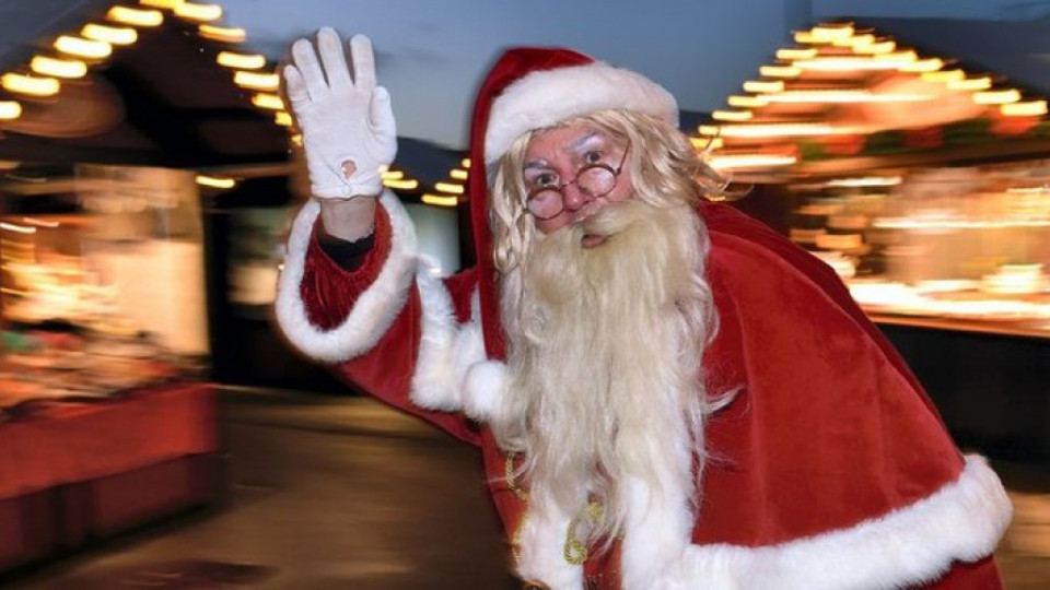 Посланик заведе Дядо Коледа при деца | StandartNews.com