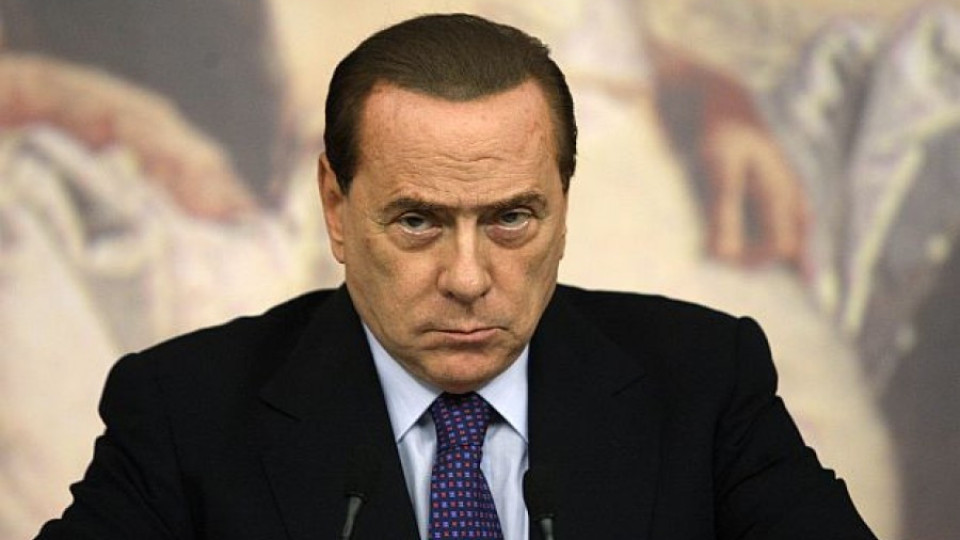 Мъж се самозапали пред дома на Берлускони | StandartNews.com