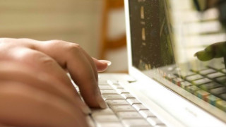 Обучават още 30 000 софтуерни специалисти за 15 години  