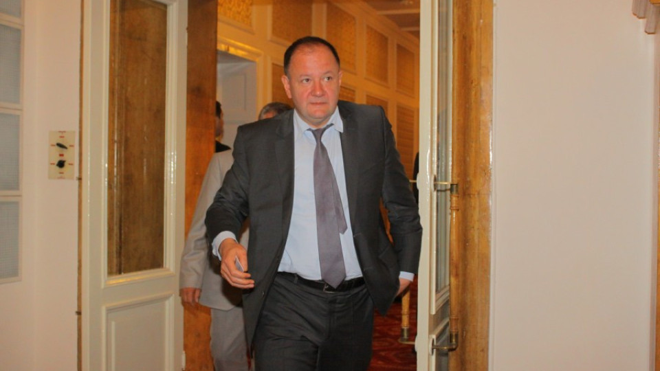 Миков: Ще предложим на опозицията да внесем вот на недоверие | StandartNews.com