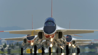 Индозезийски самолет се разби, двама загинаха