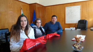 Деца на загинали полицаи получиха подаръци в-Кърджали