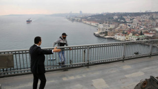 Конвоят на Ердоган спаси мъж от самобуийство
