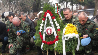 Родителите на загинал в Кербала: Времето не лекува болката ни