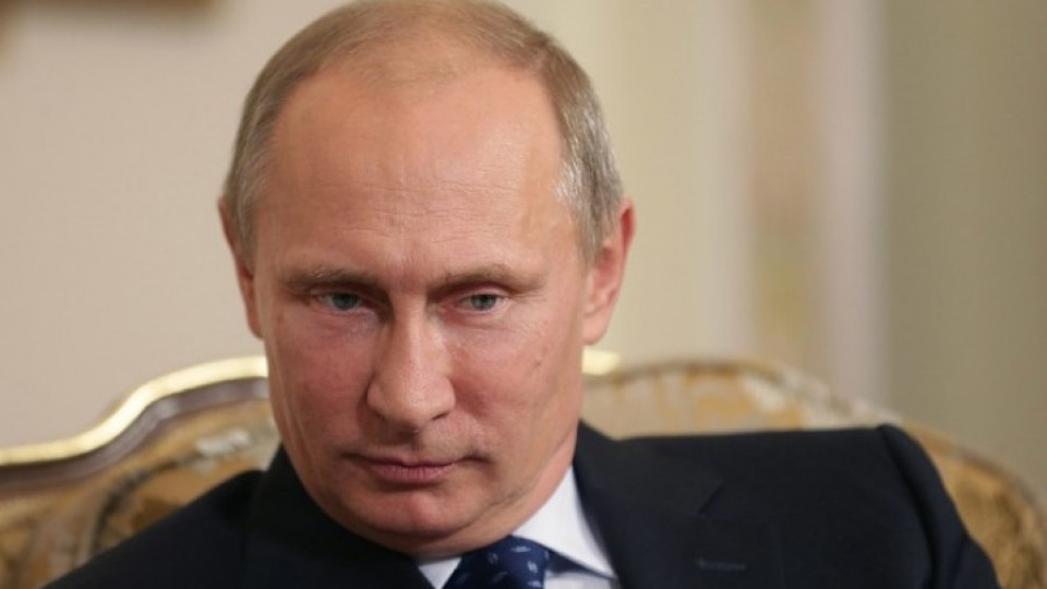 Посветиха парфюм на Путин | StandartNews.com