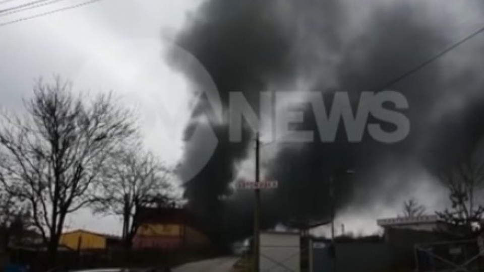 Цех за производство на стиропор се запали в Горна Оряховица | StandartNews.com