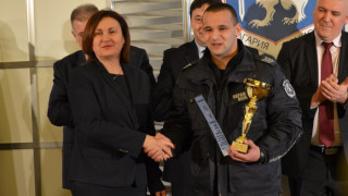 Униформен от Асеновград стана "Полицай на годината"