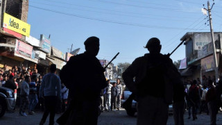 Шестима убити при нападение срещу индийска военна база