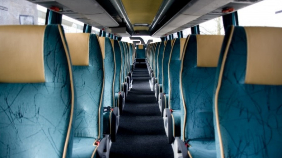 Бургас пуска пет допълнителни автобуса към София | StandartNews.com