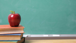 Селяни негодуват срещу затварянето на училище