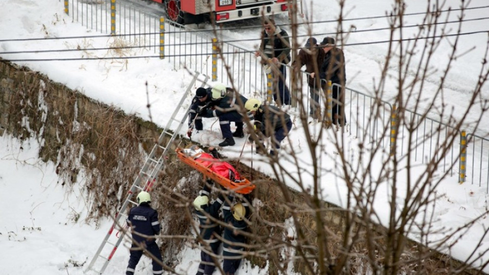 Спасиха жена от сигурна смърт, след като падна в река | StandartNews.com