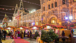 Русия посрещна Коледа с пълни храмове