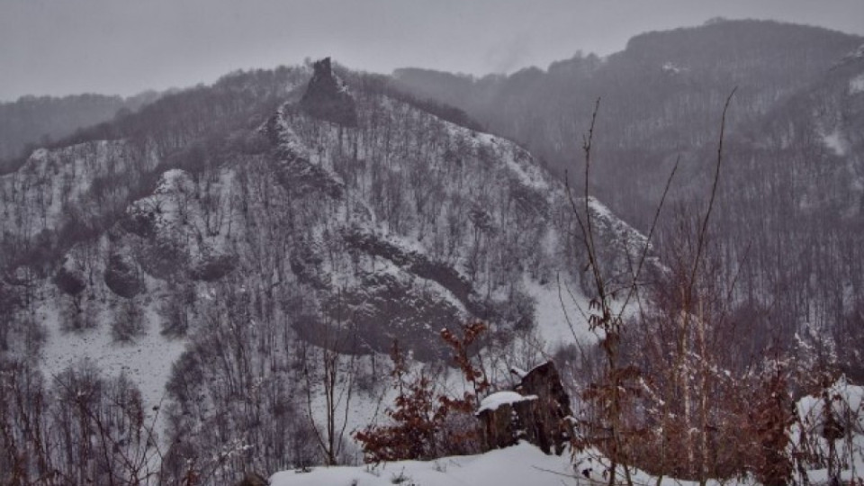 Спасители издирват тийнейджър в Средна гора | StandartNews.com