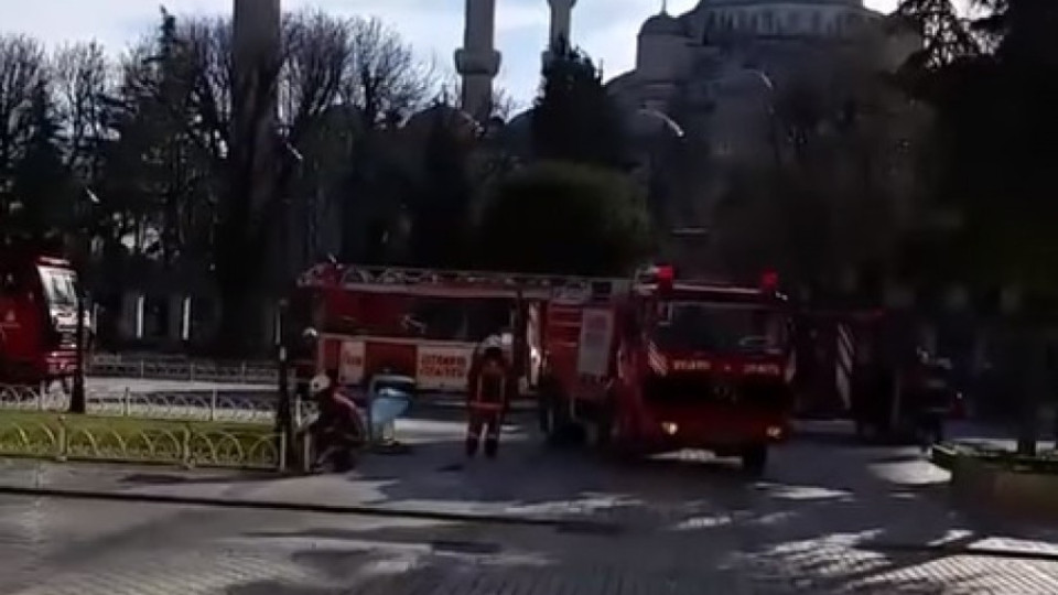 Мощна експлозия разтърси центъра на Истанбул (ВИДЕО) | StandartNews.com