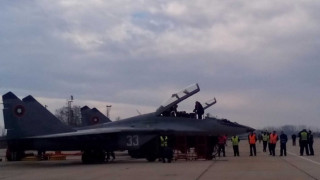 Ненчев излетя с МиГ-29, Борисов му пожела успех