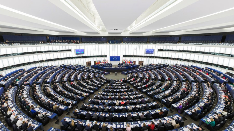 Кючюк показа на търновци Европарламента | StandartNews.com