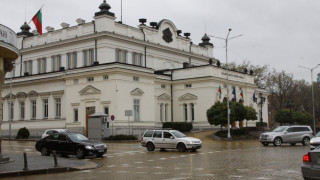 Разглеждат промени в закона за ДАНС