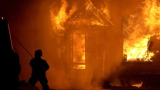 Огнен ад в къща за гости в Ковачевица