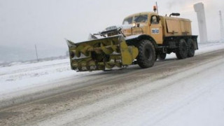Глоби за коли-препятствия пред снегорина в Хасково