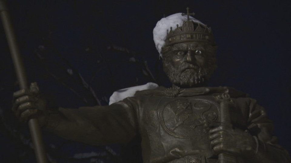Снегът остави цар Самуил с 1 светещо око | StandartNews.com
