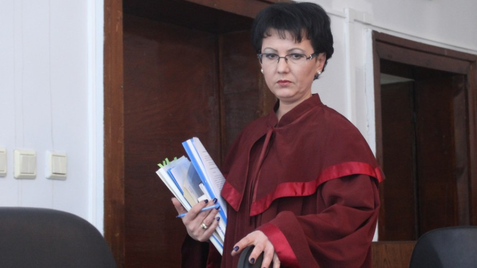 Прокуратурата за бившия кмет на Стрелча: Има изнасилване  | StandartNews.com