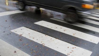 Кола блъсна дете на пешеходна пътека във Велико Търново