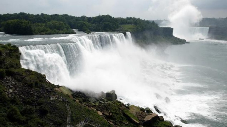 Обмислят затваряне на Ниагарския водопад | StandartNews.com