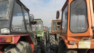 Отново протест на Кулата, гръцки фермери блокират границата