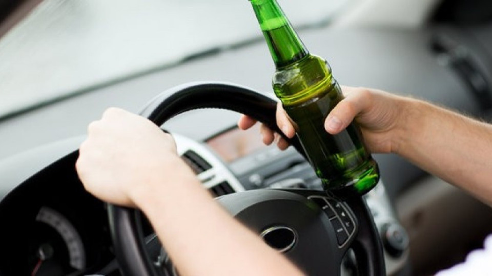 Пияни шофьори изтрезняха в ареста | StandartNews.com