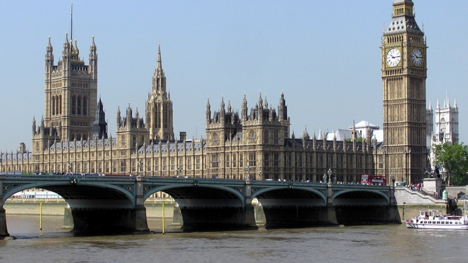 Шариат тегне над британски депутати | StandartNews.com
