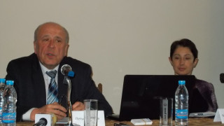 АИКБ: В Европа икономизират политиката си, а в България е обратното 