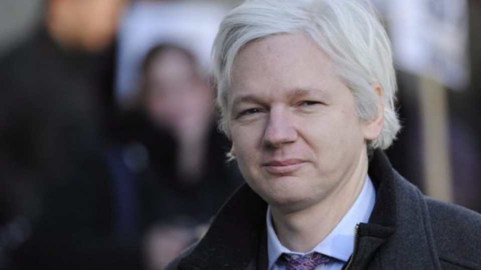 Основателят на сайта Уикилийкс готов да се предаде | StandartNews.com