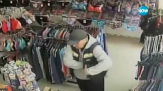 Търсят крадец на чорапи в Бургас (ВИДЕО)