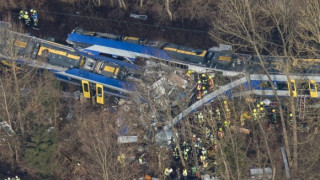 Влаковете в Германия се ударили с много висока скорост