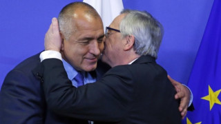 Борисов сезира Юнкер за Гърция